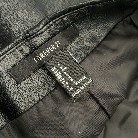 Leather skirt size small - Picture 4 of 4